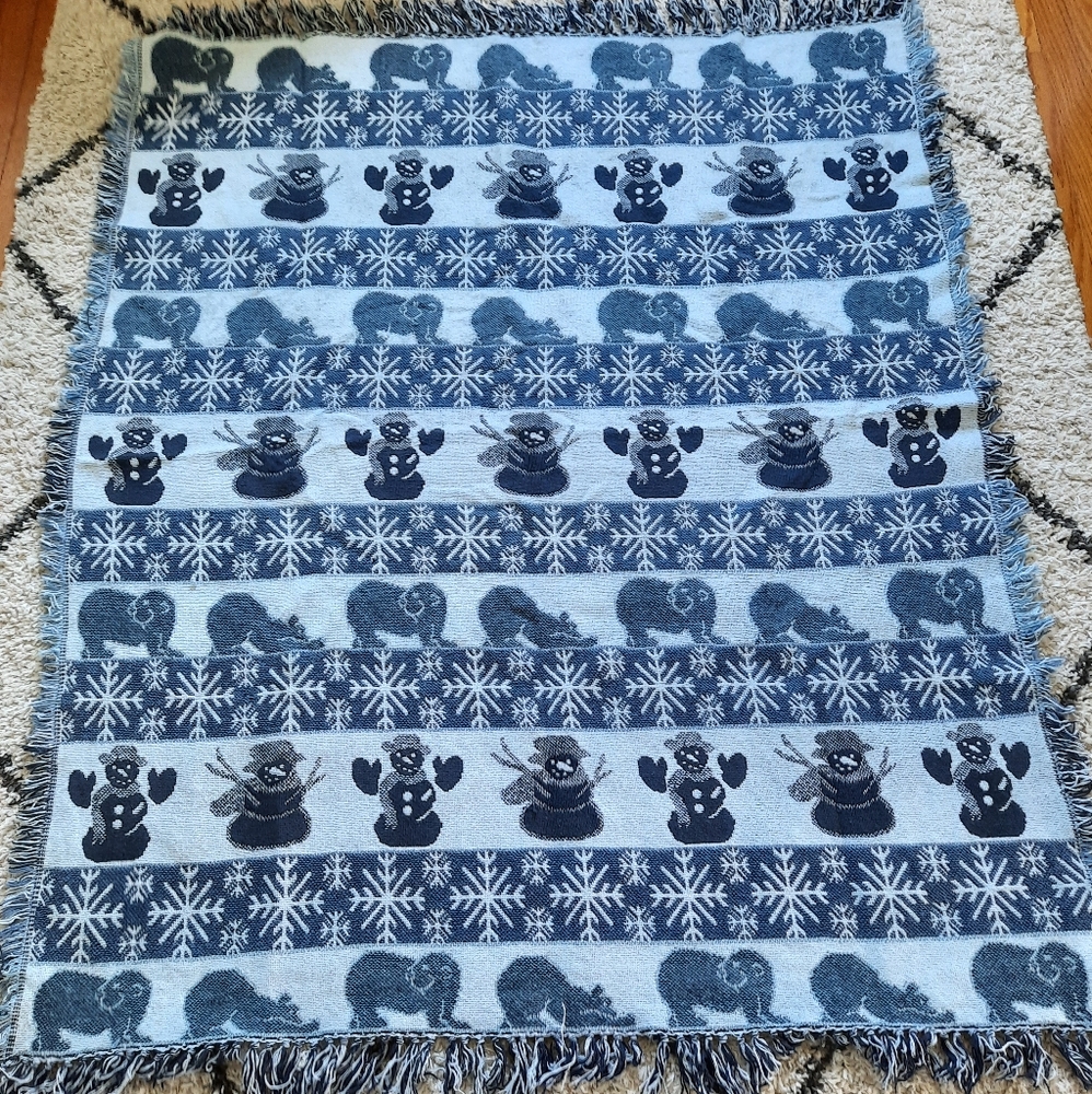 Snowman fringed blue winter blanket